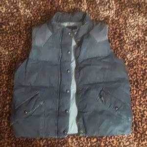 Jean Vest
